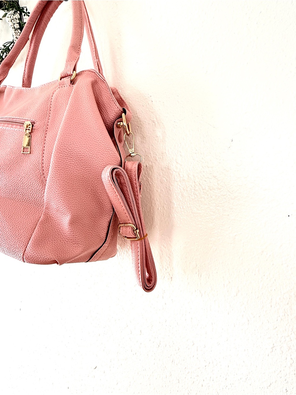 Light Pink Faux Leather Satchel Shoulder Bag Gold Hardware NWOT - Picture 3 of 9